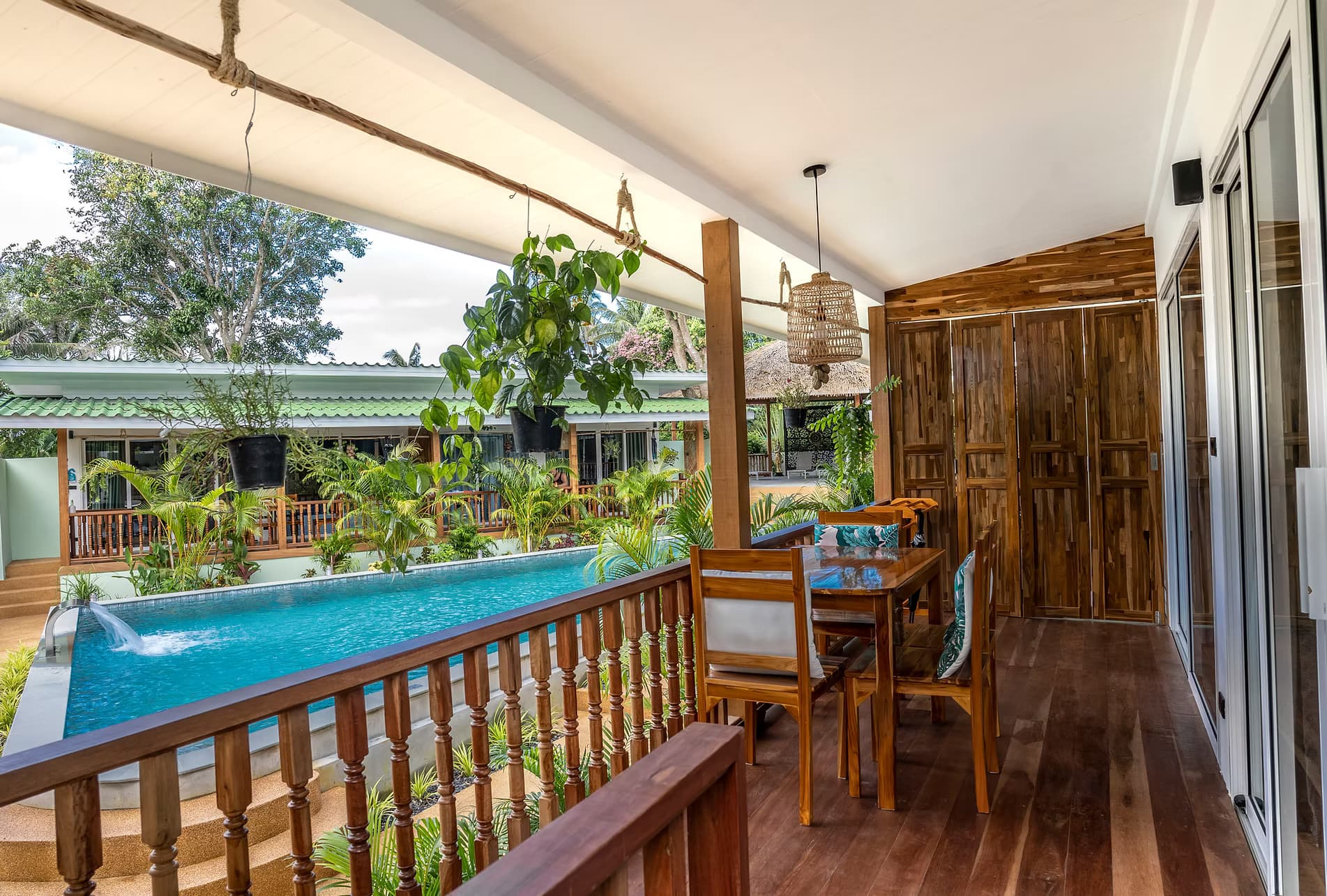 Hin Kong Bay tropical villa with infinity pool