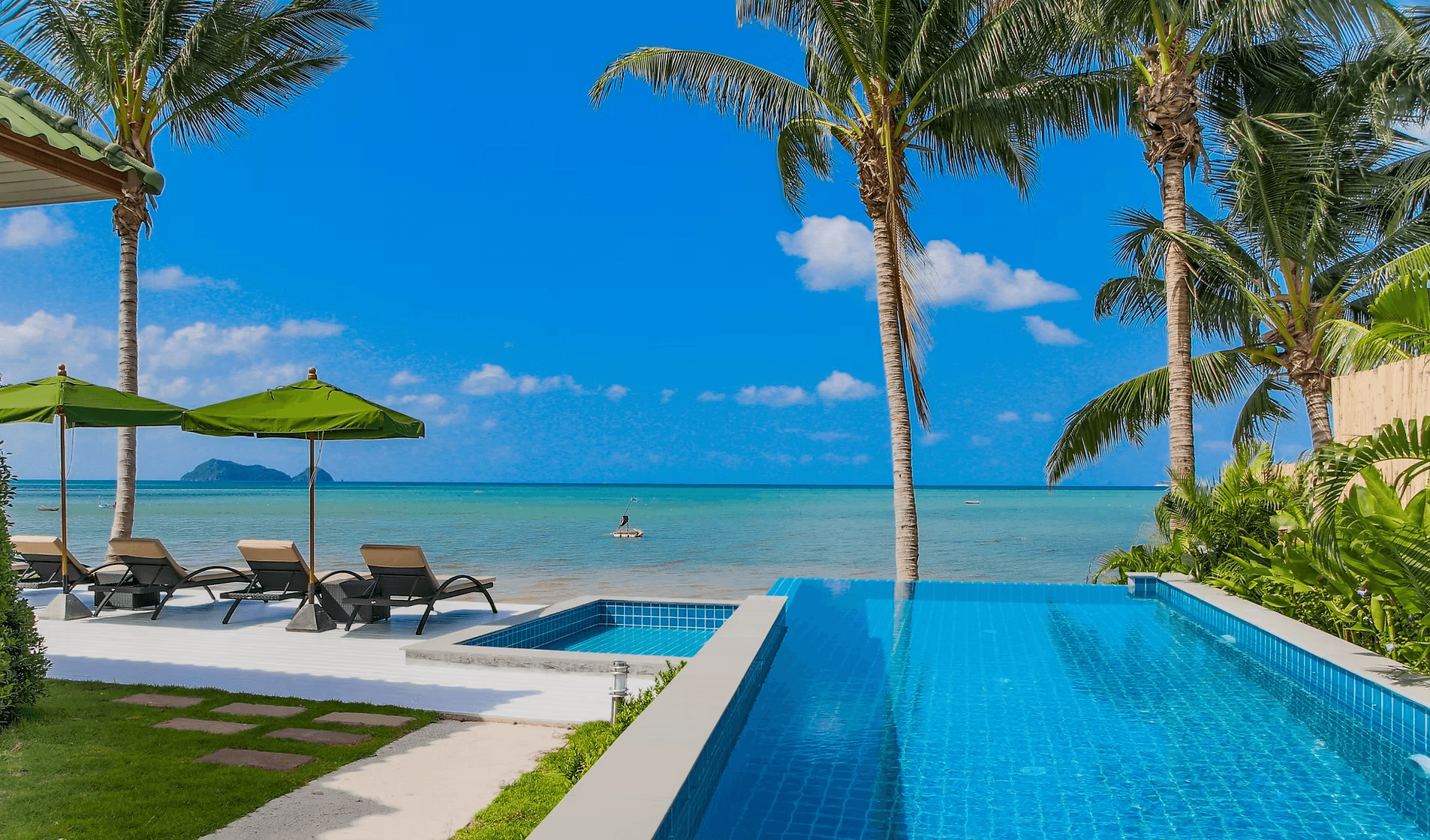 Hin Kong Bay tropical villa with infinity pool